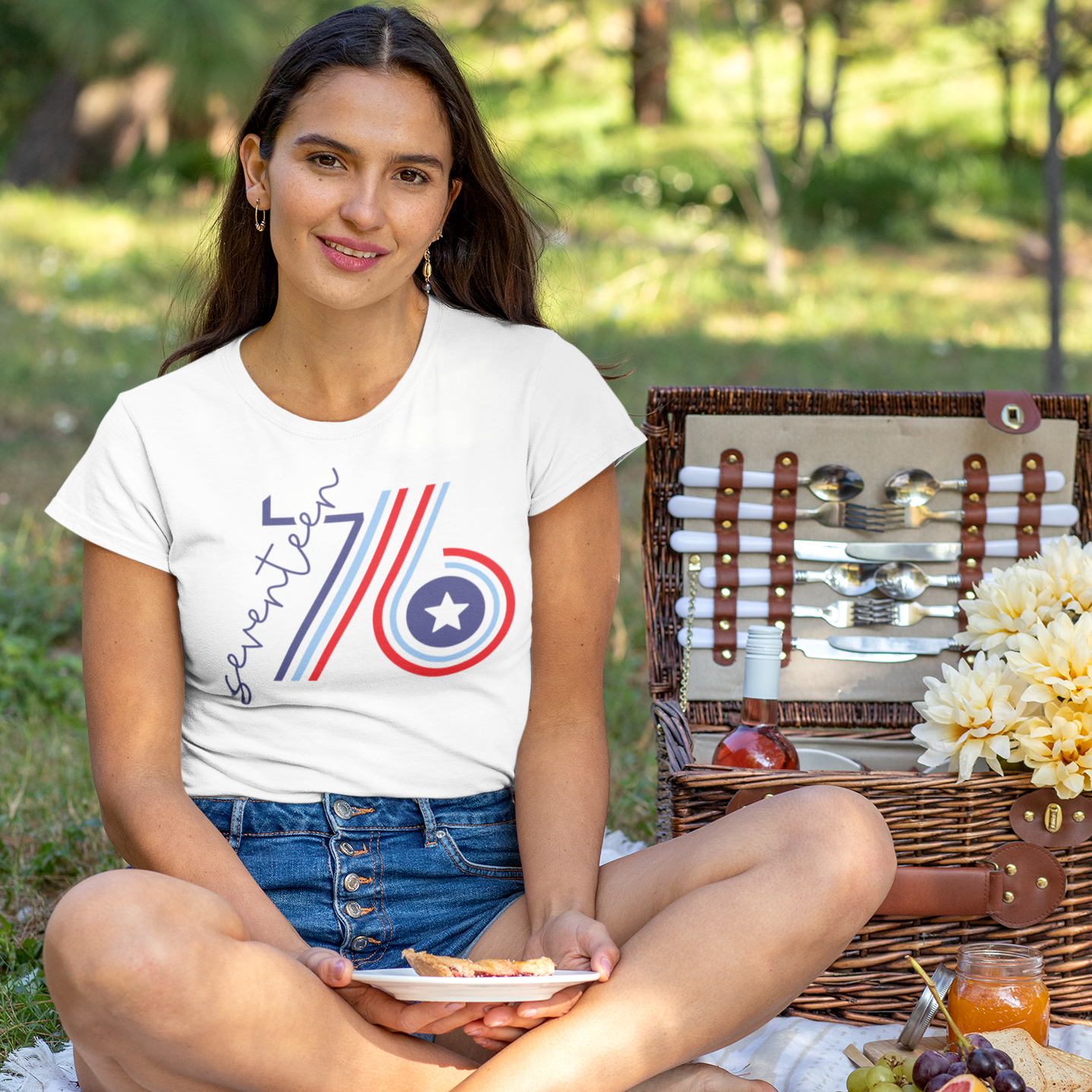 Patriotic Ladies T-Shirt - "Seventeen 76"